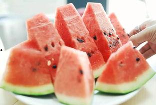 今日吃瓜每日大赛 今日吃瓜事件,揭秘娱乐圈最新热点事件